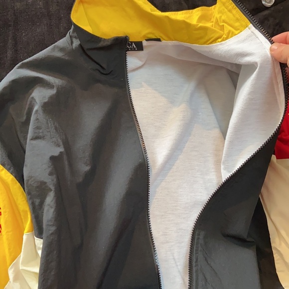 Perry Ellis Men’s Windbreaker - Picture 7 of 7